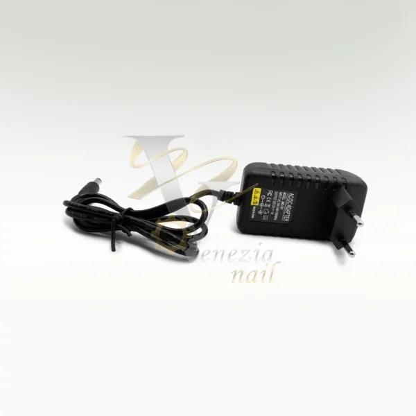 آداپتور دستگاه یو وی ناخن